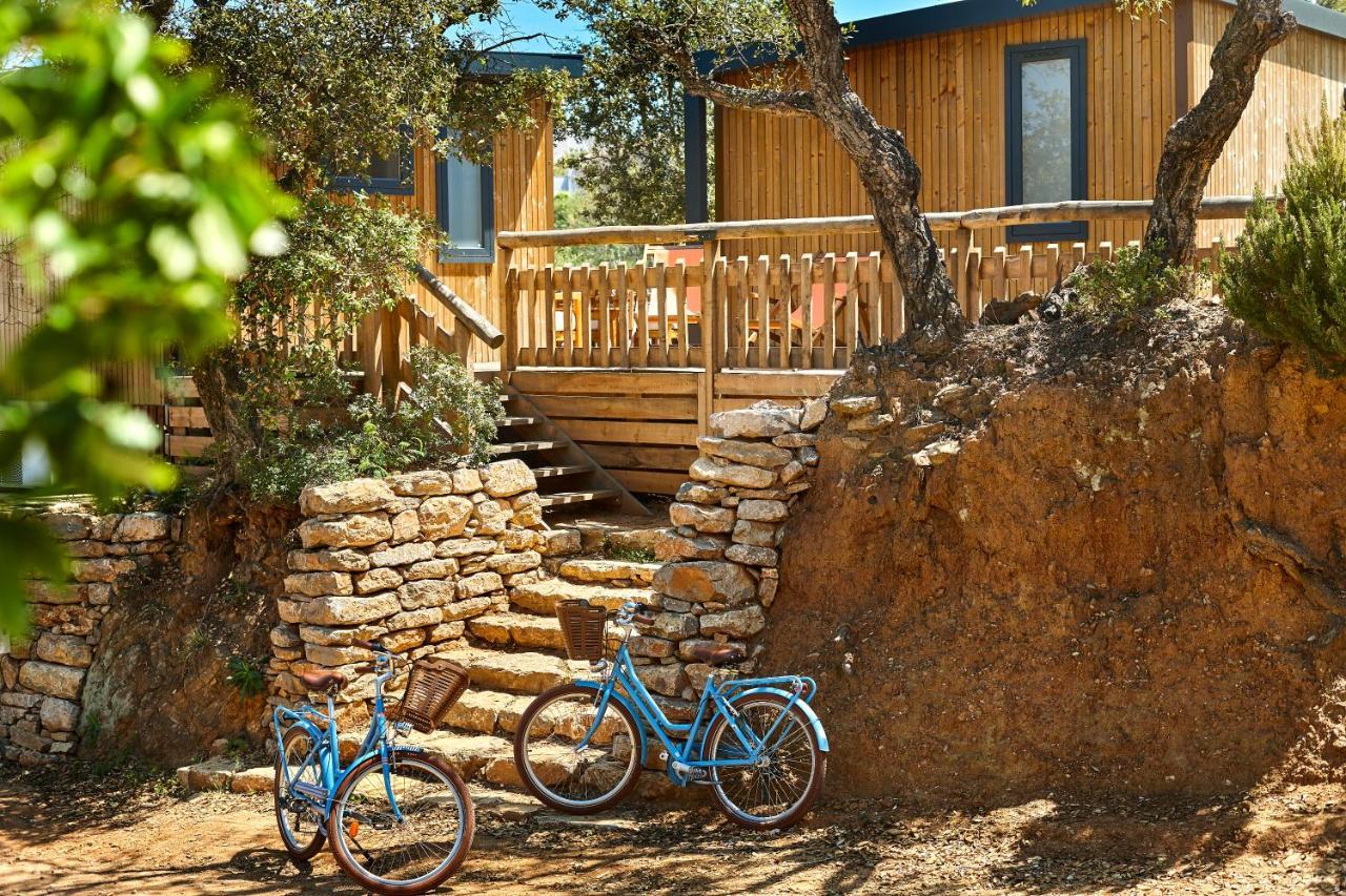 Au Paradis Des Campeurs Ле Исамбр Екстериор снимка